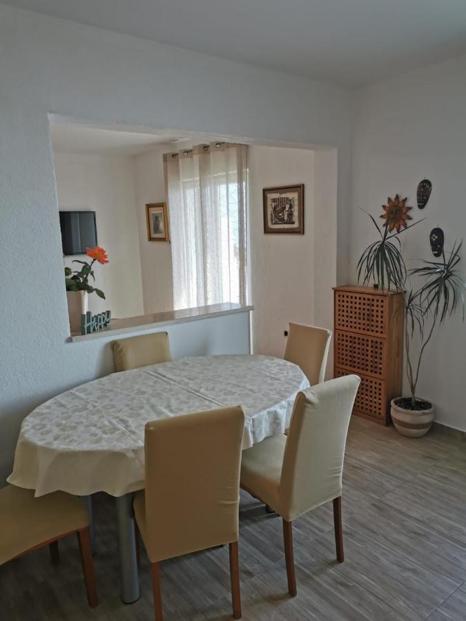 Apartman Ante Brela Bagian luar foto